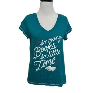 5/$30 Little blue house medium bookish T shirt